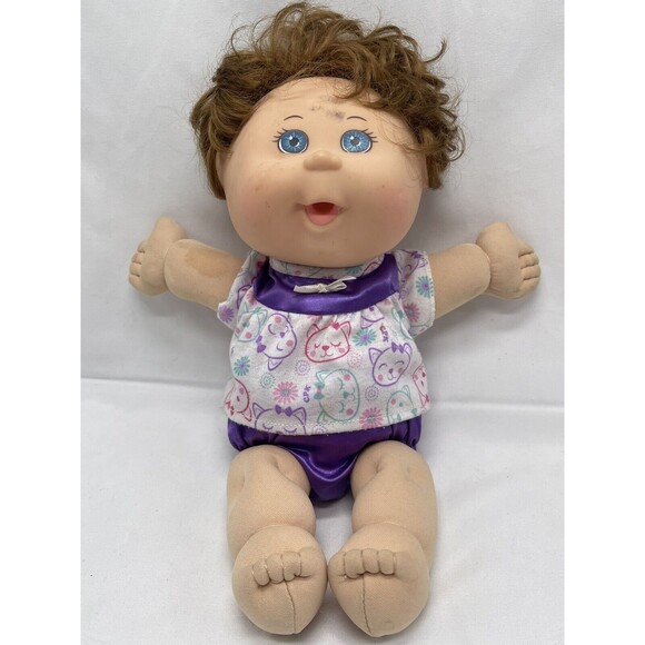 Cabbage Patch Kids RARE RAE PAIGE BROWN HAIR & BLUE EYES Doll 2012 - Picture 1 of 16